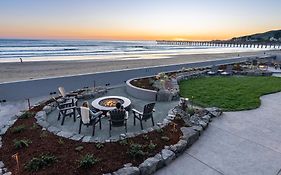 Shoreline Inn...On The Beach